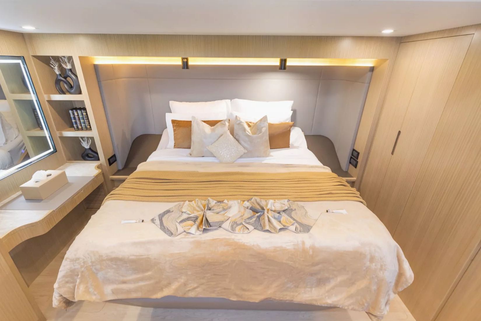 Sky Walker Infinity yacht, image 6