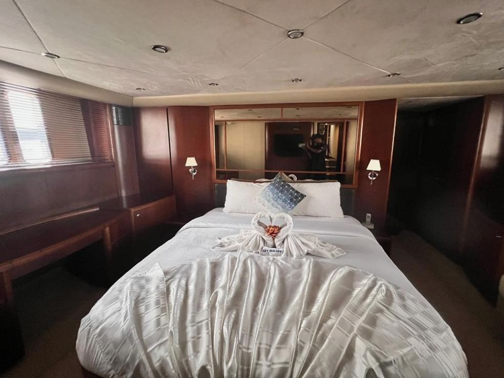 Princess Amotea yacht, image 6