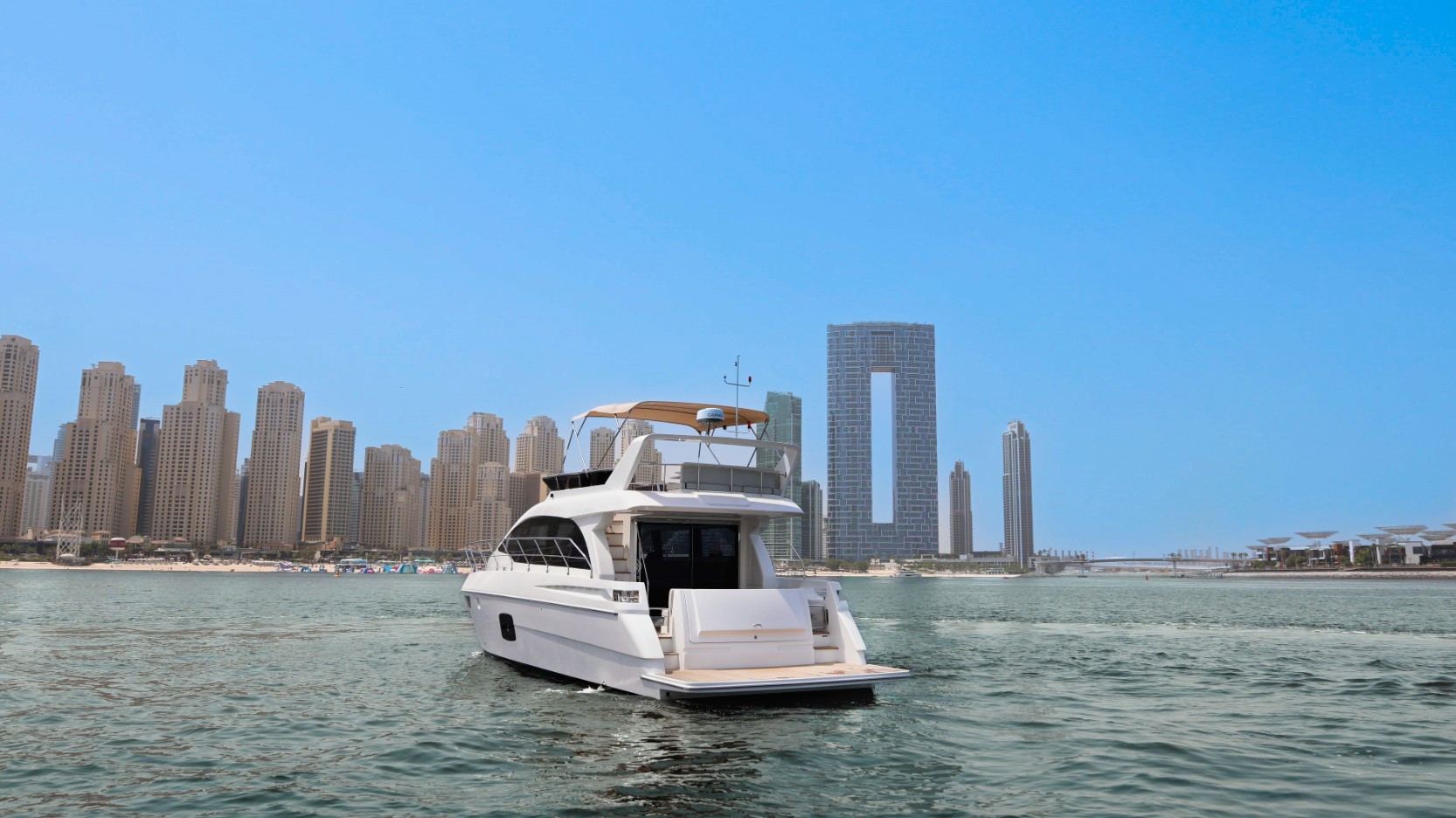 Sky Walker Axa yacht, image 9