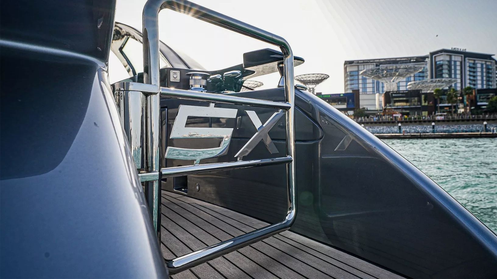 Pershing 5X Shark Grey yacht, image 7