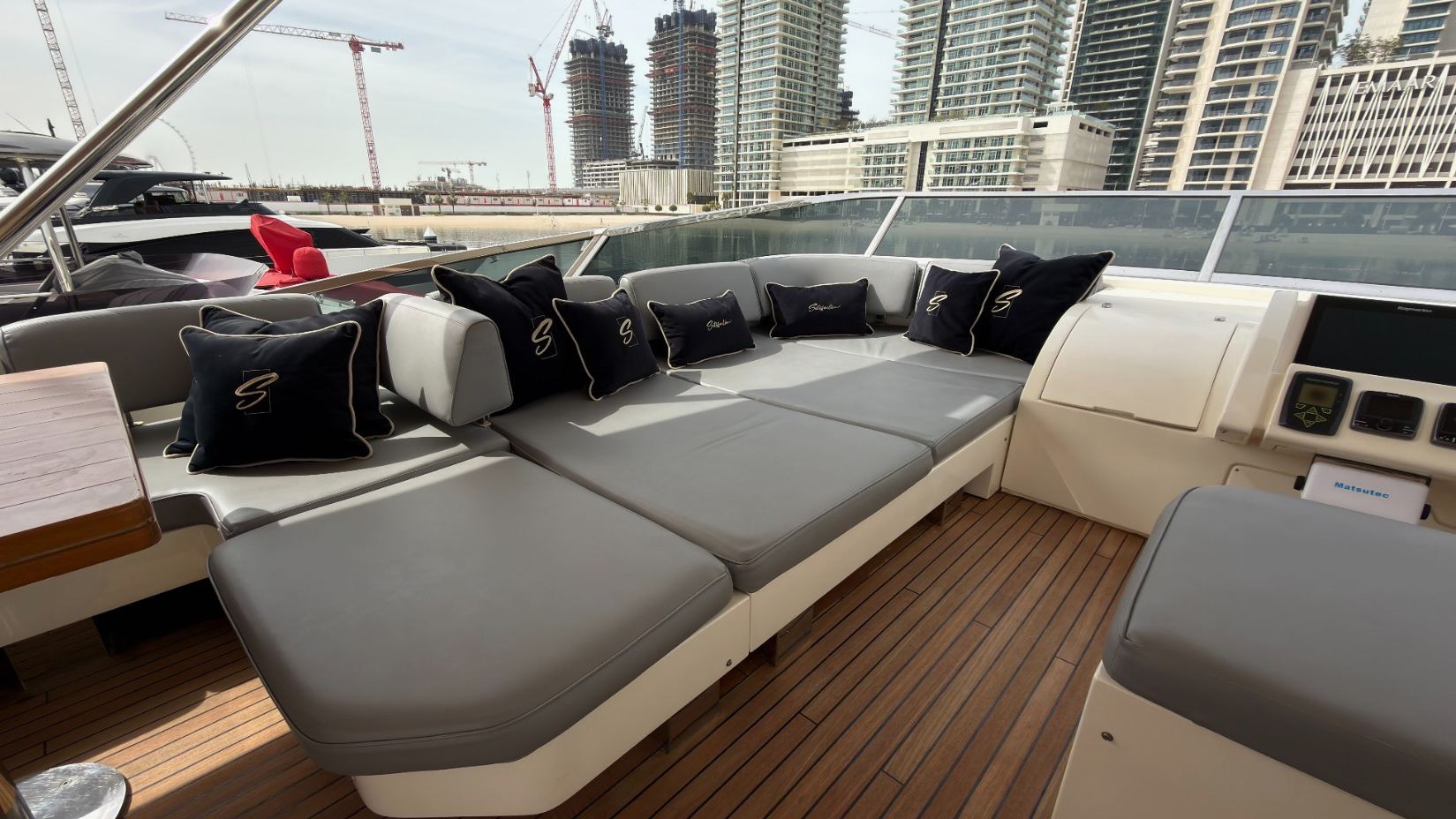 Azimut Satisfaction yacht, image 9