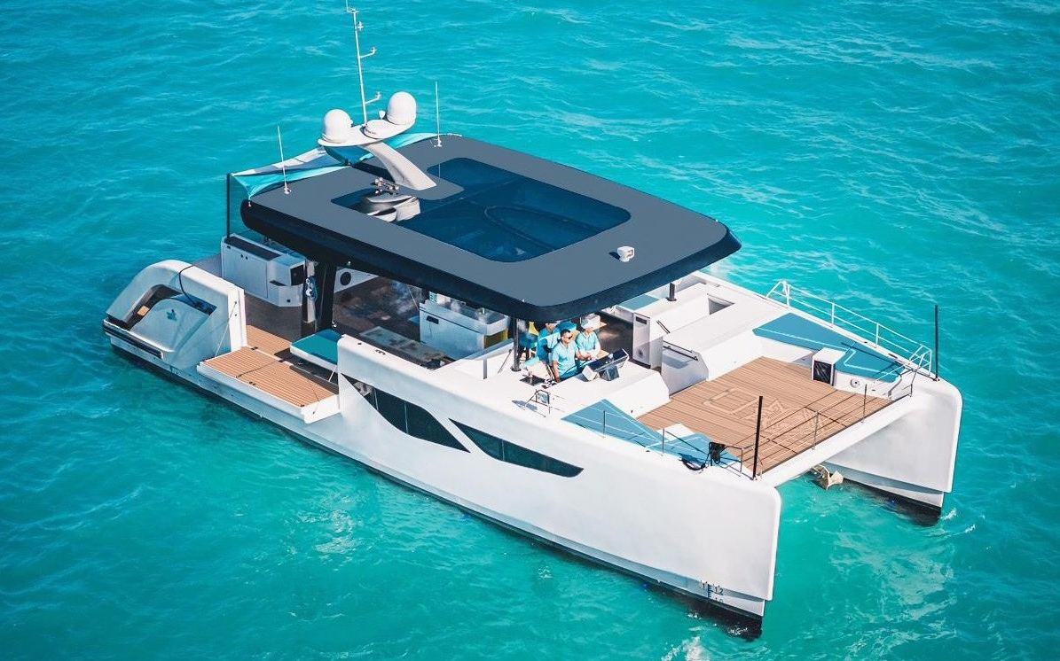 Catamaran Ozone in Dubai, 55 ft