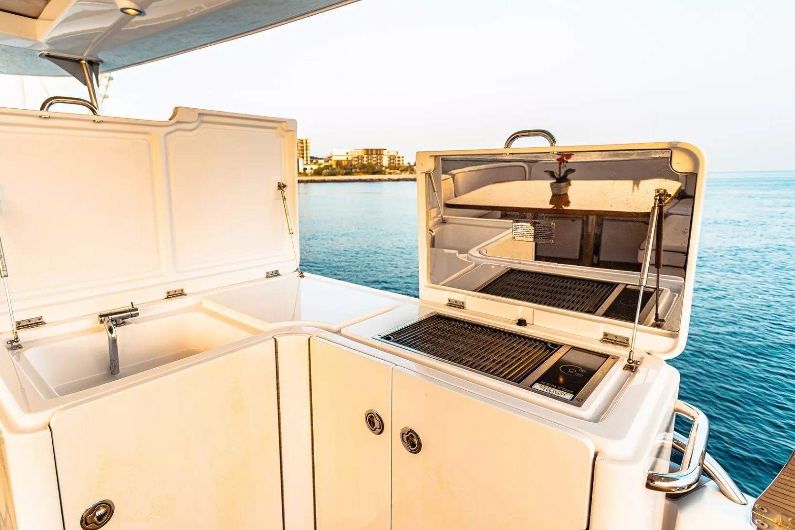 Azimut Magellano 66 ft yacht, image 11